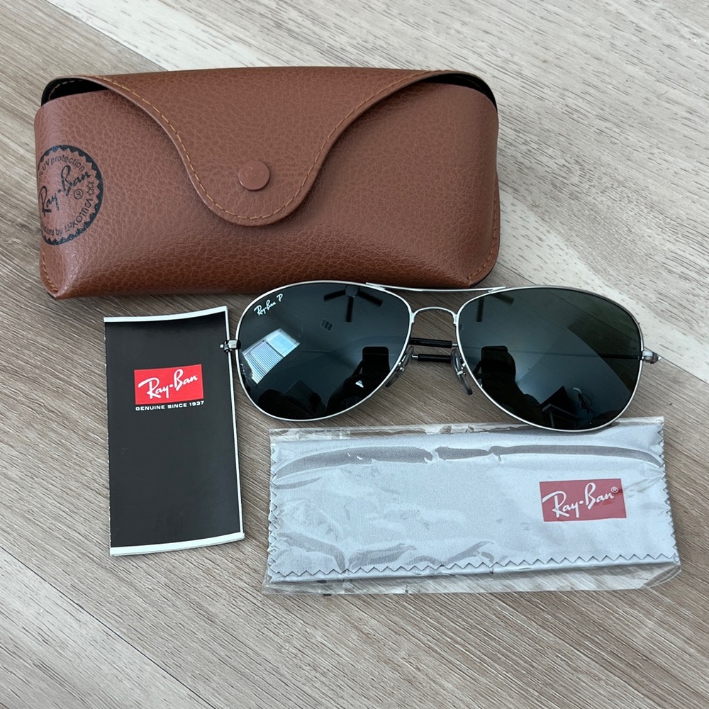 Ray-Ban Women's Aviator Sunglasses with Case